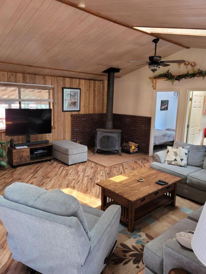 Greer Point Trails End Cabins Екстер'єр фото