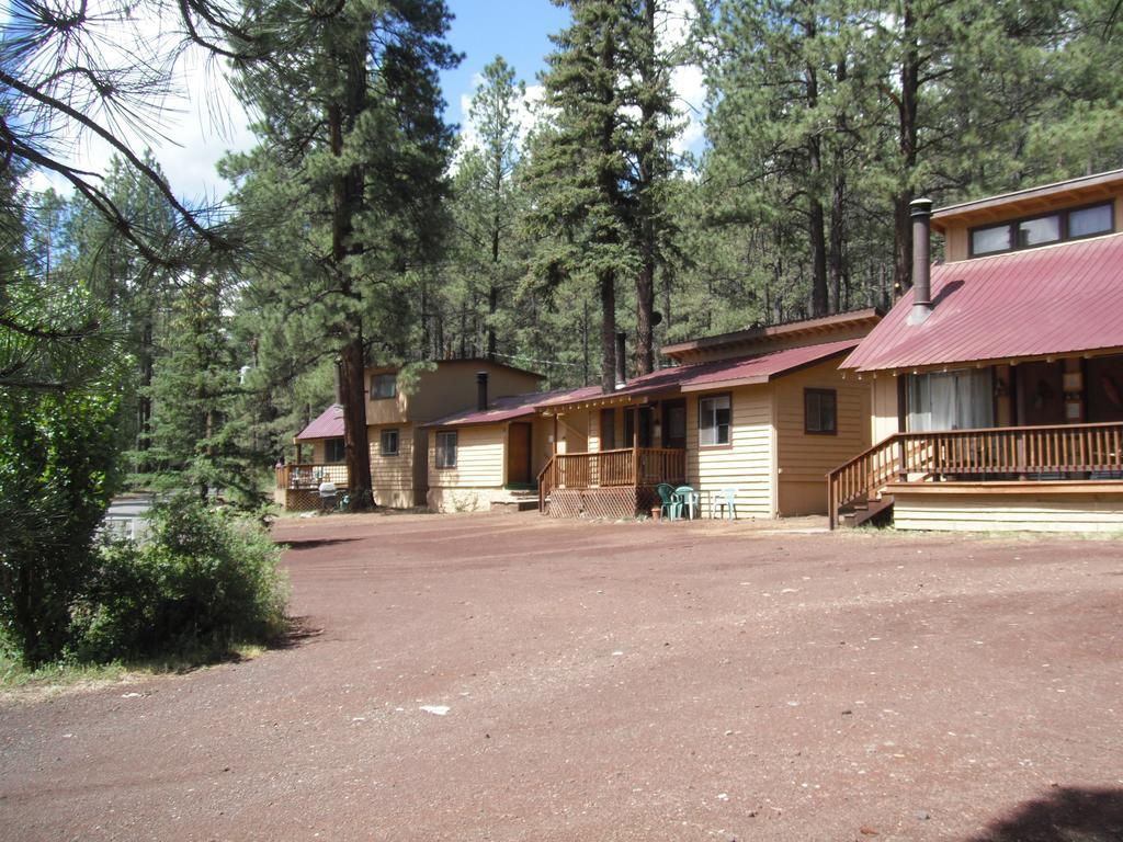 Greer Point Trails End Cabins Екстер'єр фото
